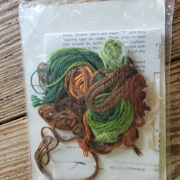 Jiffy Stitchery Embroidery kit needlework plants Grape Ivy Sunset Designs 90s - Picture 3 of 3